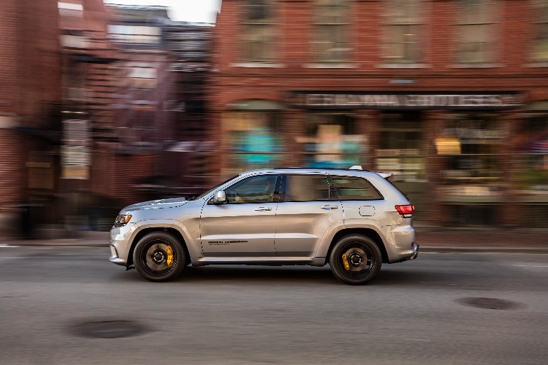 Jeep Grand Cherokee Trackhawk driving street