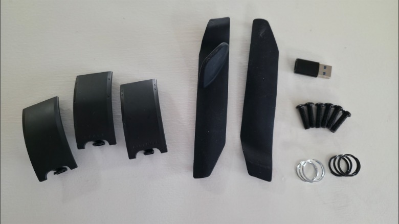 The accessories and hardware packaged with the VelocityOne HOTAS