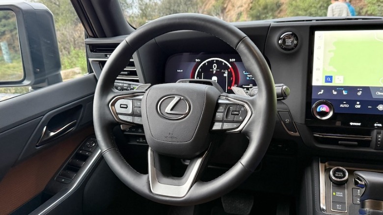Lexus GX steering wheel