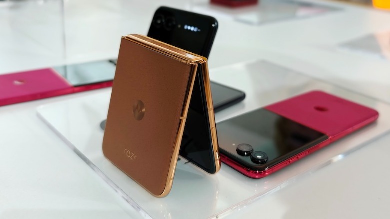 Moto Razr Ultra 2025