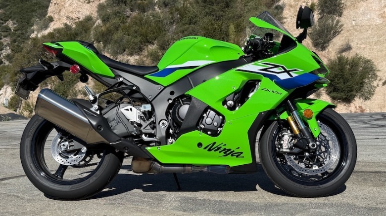 2026 Kawasaki Ninja ZX-10R side profile
