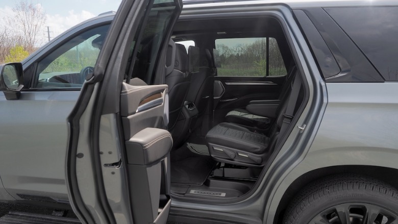 Escalade second row