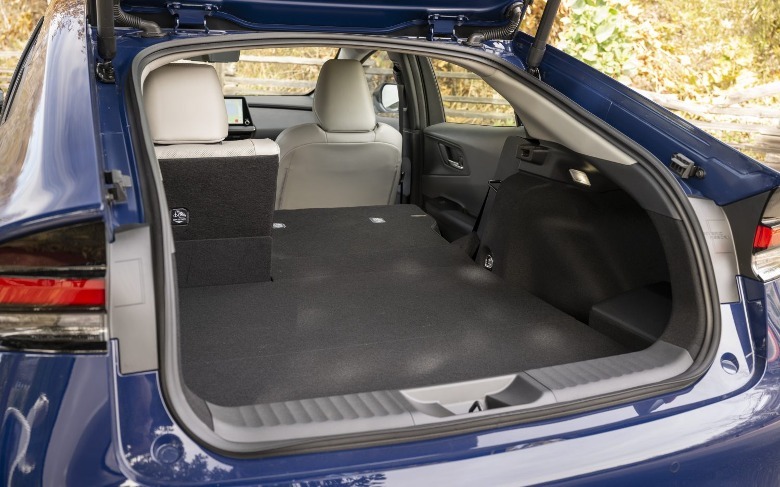 2023 Toyota Prius hatchback open trunk
