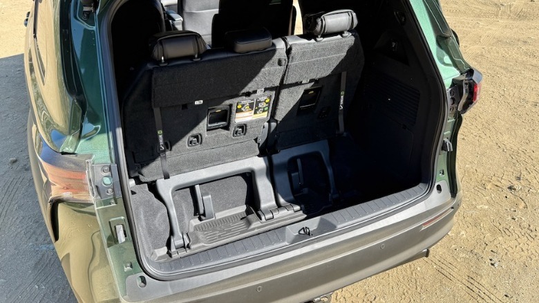 2026 Toyota Sienna Woodland Edition drop-down trunk