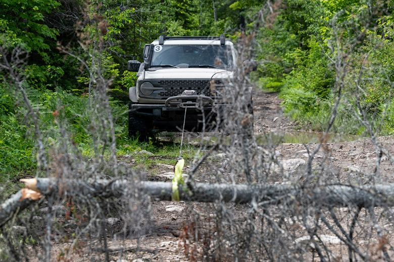 2022 Ford Bronco Everglades winching fallen tree