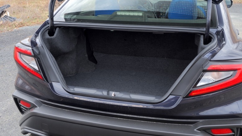 WRX tS trunk open