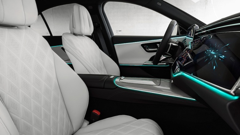 E-Class interior front seats