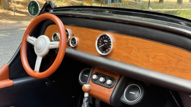 SP40 Restomod Roadster dashboard with wood and leather trim