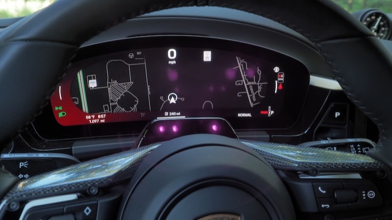 Driver's instrument cluster