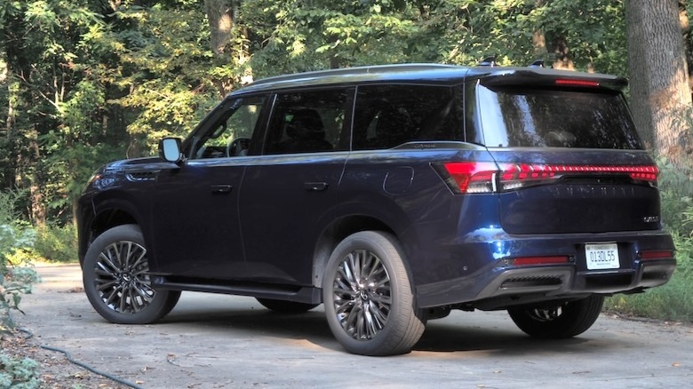 2026 QX80 rear 3/4 view