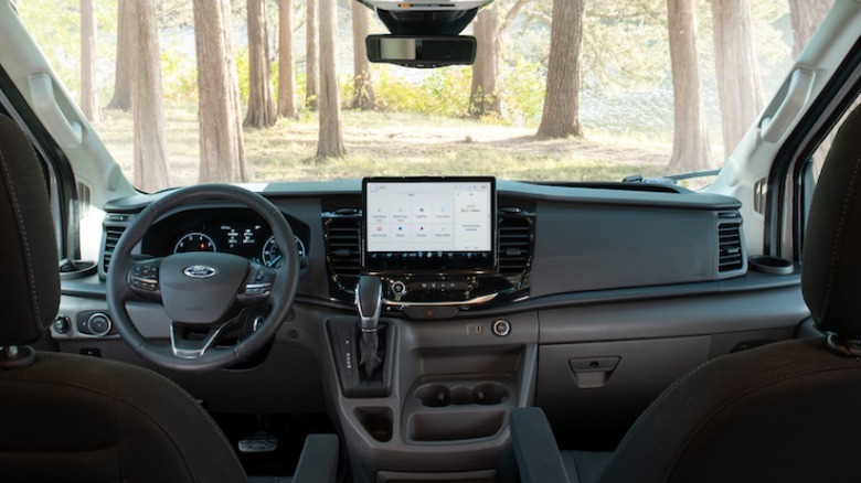 2023 Ford Transit Trail