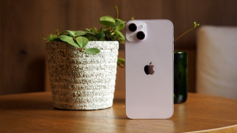 iPhone 14 Plus