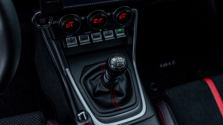 2023 Subaru BRZ manual transmission shifter
