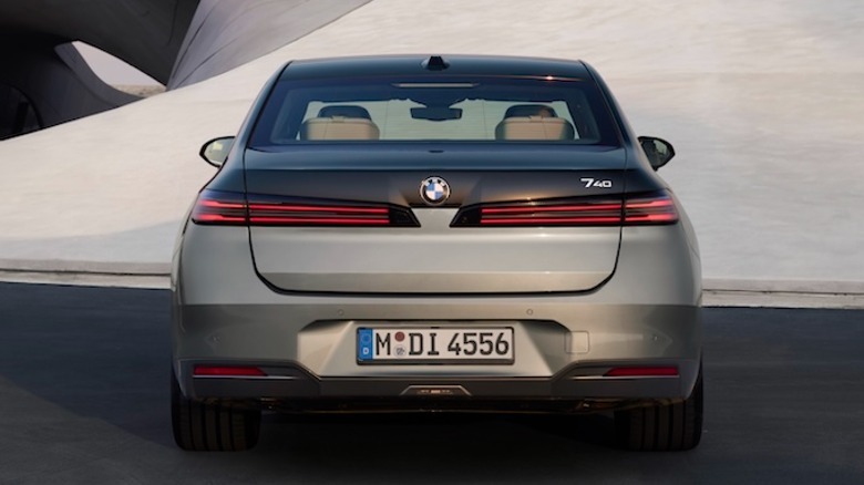 2027 BMW 7 Series rear