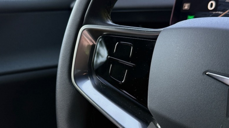 2025 Polestar 3 steering wheel controls