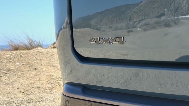 2026 Jeep Grand Wagoneer 4x4 badge