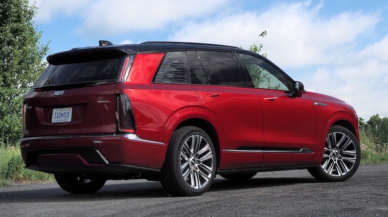 Vistiq rear 3/4 view