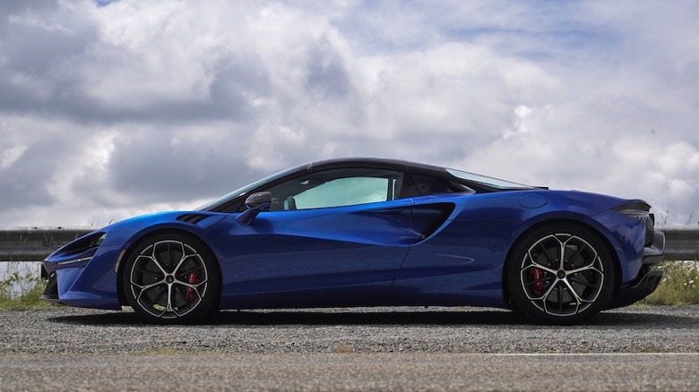 Artura Spider roof up