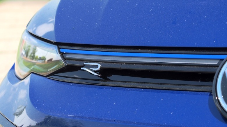 R badge on front grille