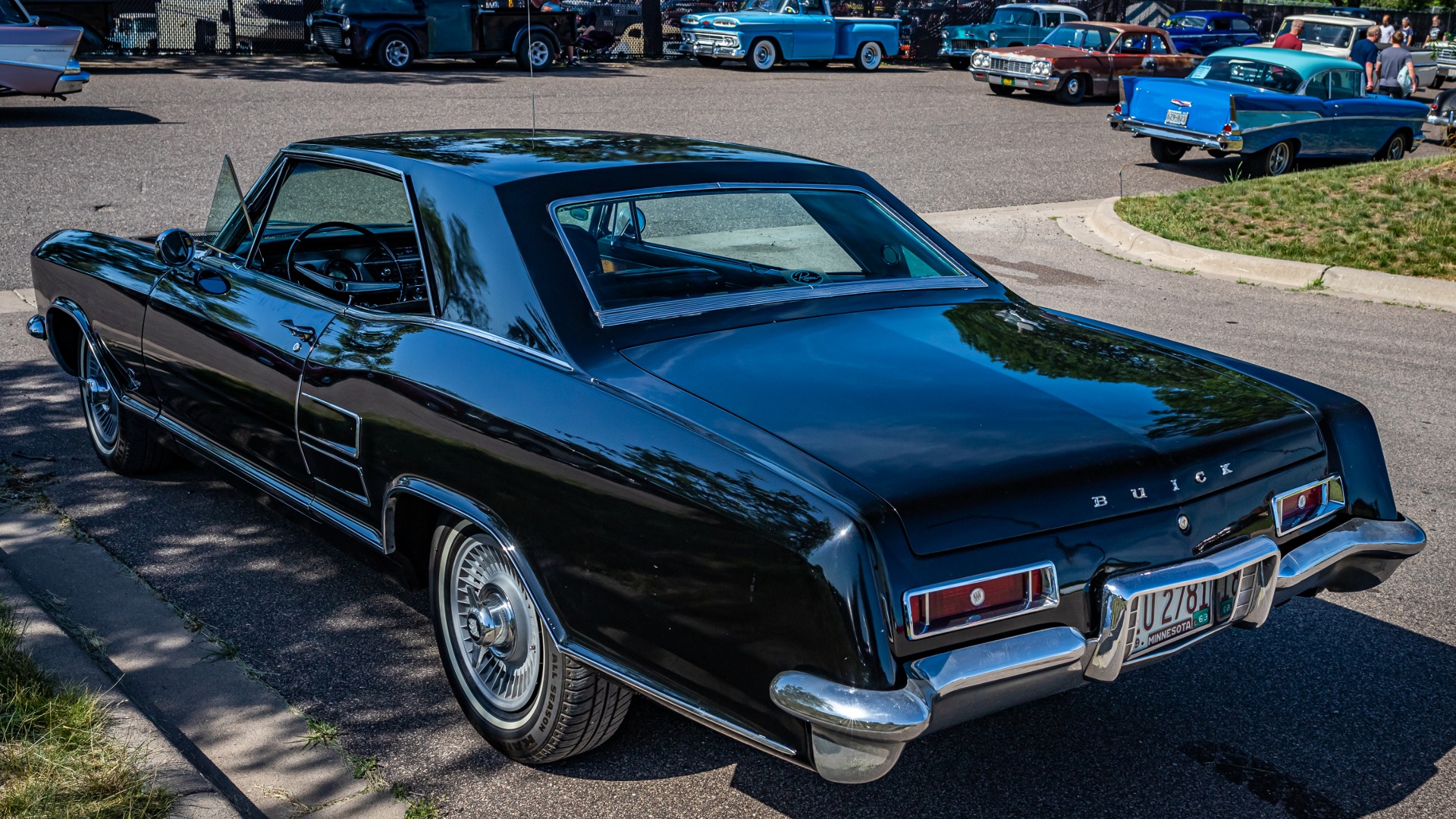 Extremidade traseira do Buick Riviera 1963
