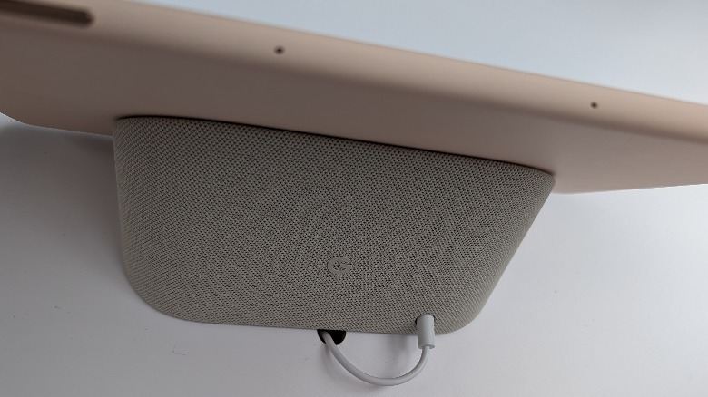Google Pixel Tablet with charging speaker dock