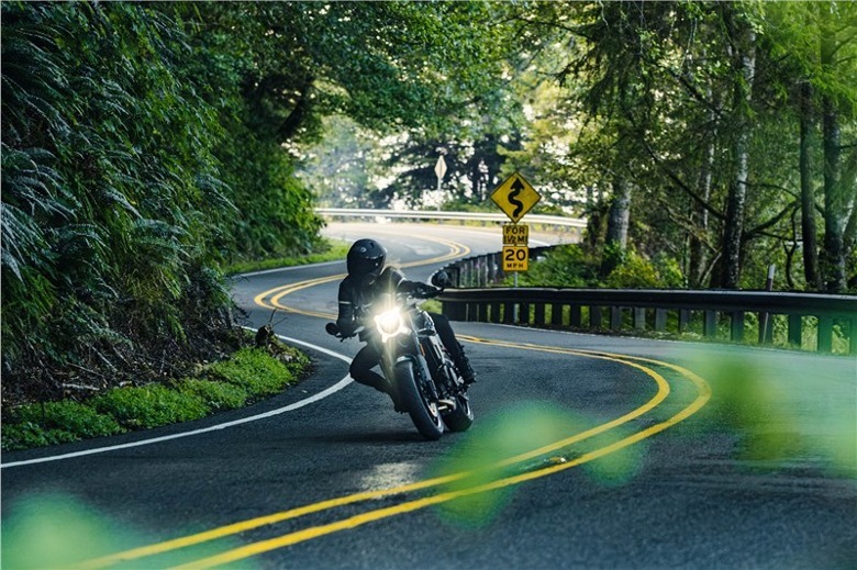 2024 CFMOTOO 700CL-X on windy road