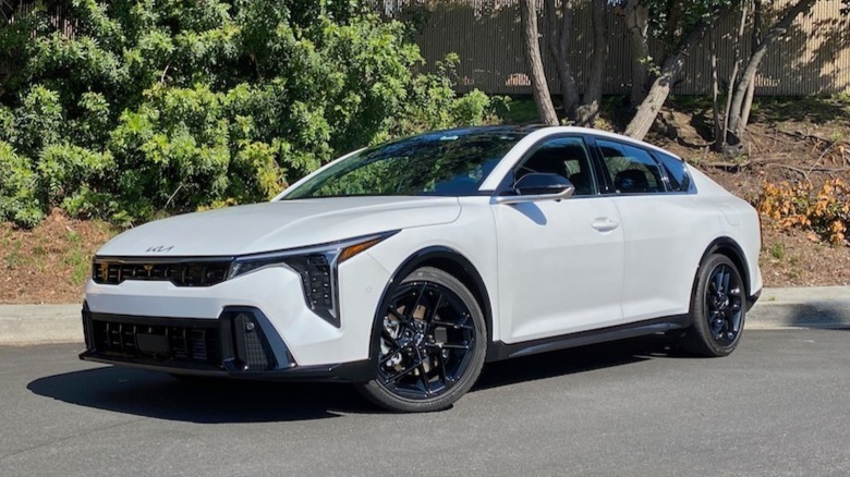 2025 Kia K4 GT-Line Turbo