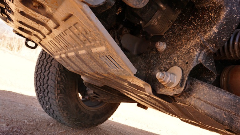 „Toyota Tacoma Trailhunter Skid“ plokštelė