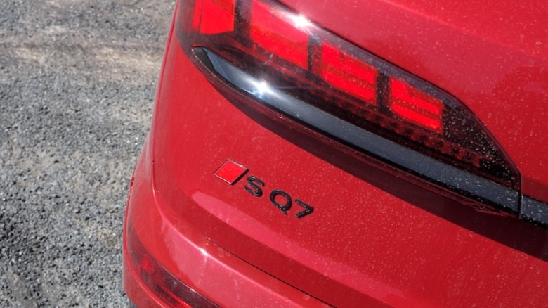 SQ7 rear badge