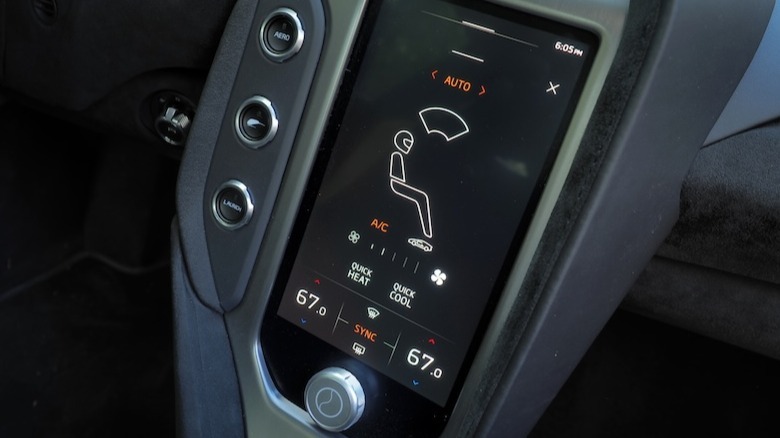 Infotainment screen