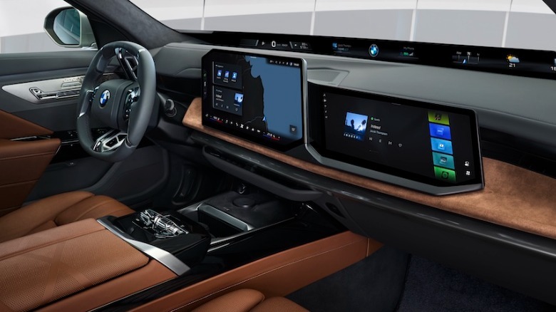 2027 BMW i7 dashboard