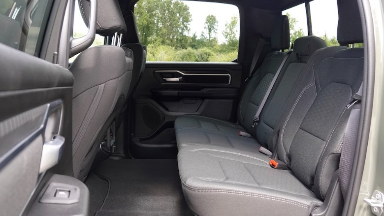 Rear cabin