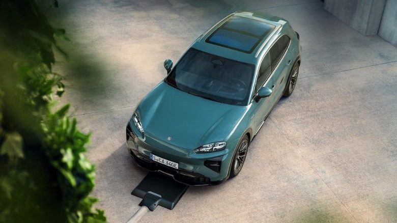 Porsche Cayenne Electric on its inductive charging plate