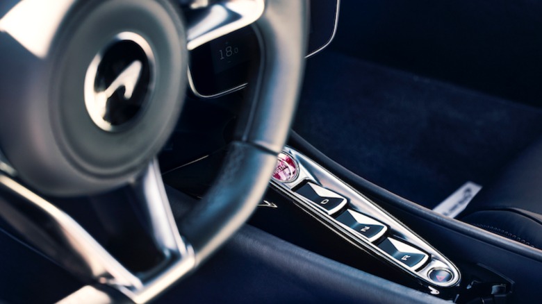 Artura drive controls