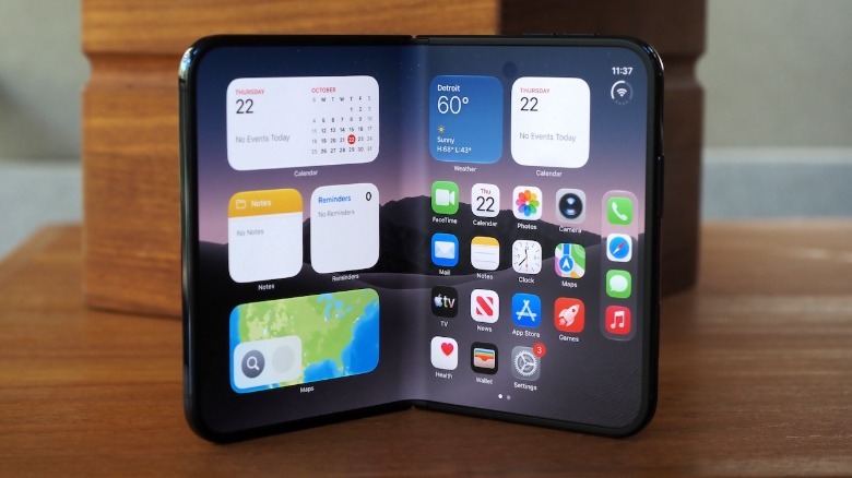 iPhone Duo open showing apps
