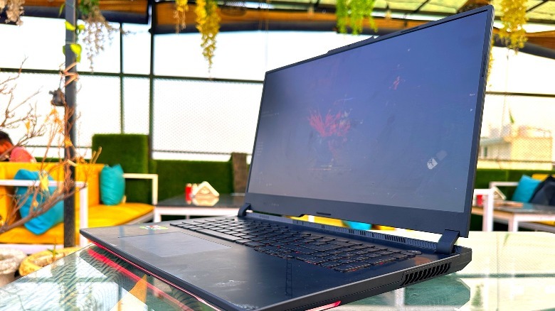 Display of Asus gaming laptop