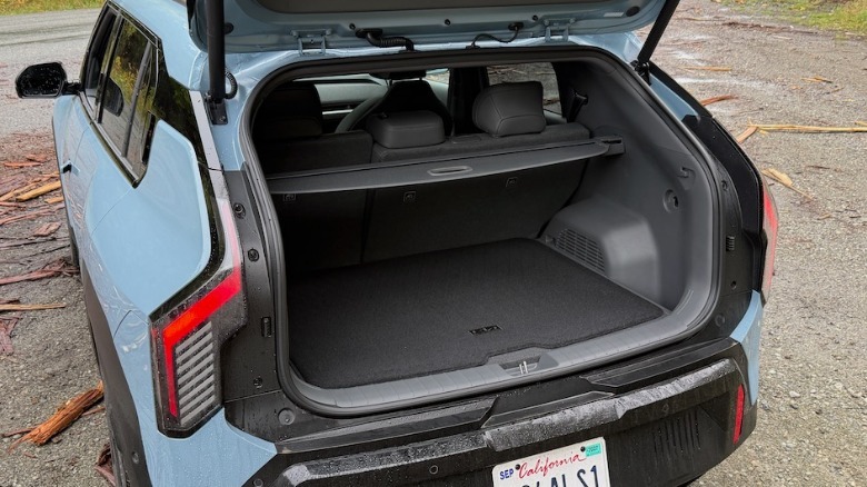 2027 Kia EV3 rear hatch