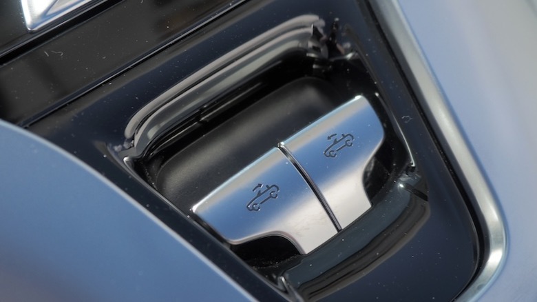 Roof control buttons