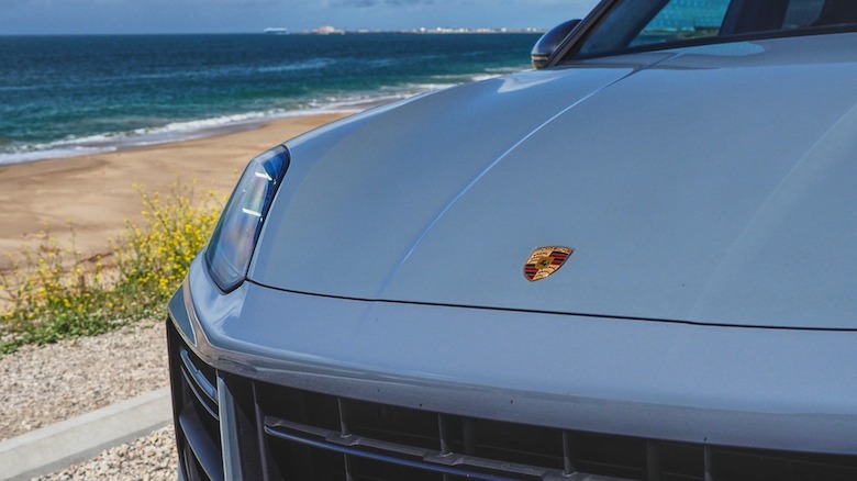 Porsche badge on Turbo GT