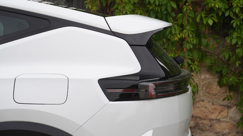 Rear 3/4