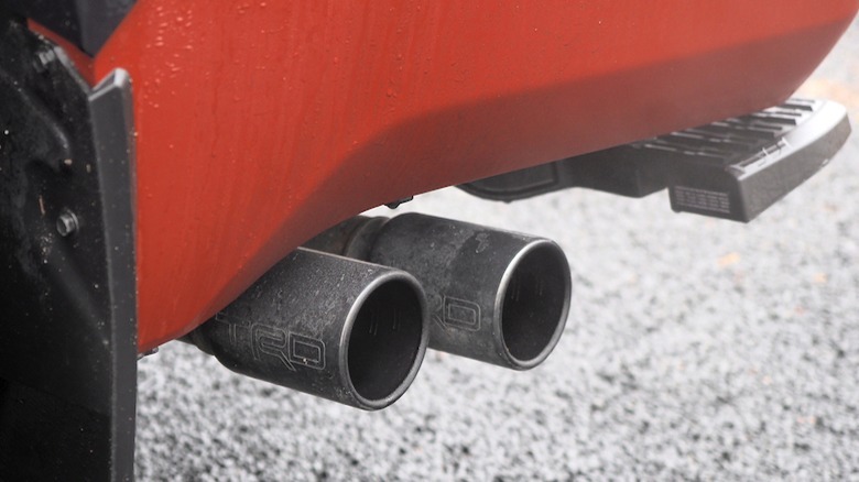 TRD tailpipes