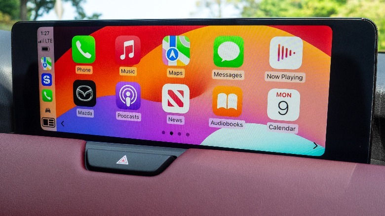 Infotainment touchscreen