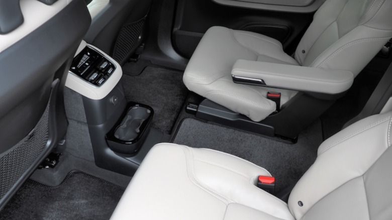 Second row with floor bump