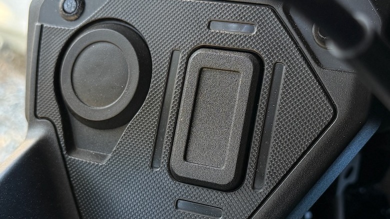 2026 Kawasaki Versys 650 missing USB port