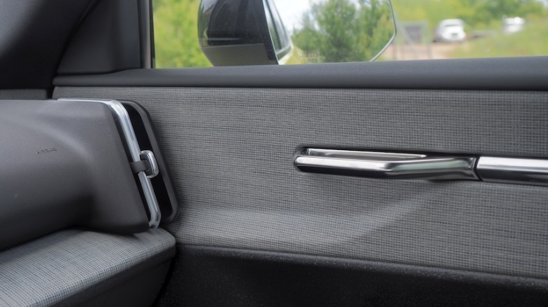 EX30 door trim