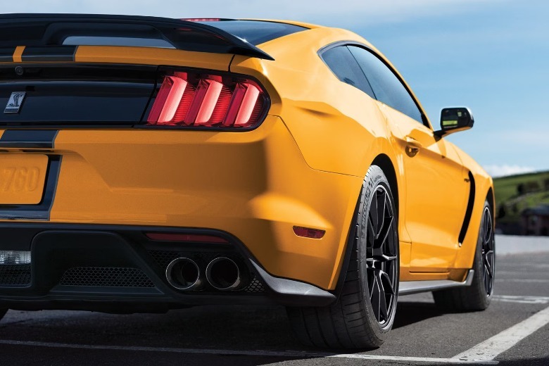Ford Shelby Mustang GT350 rear end