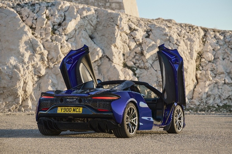 McLaren Artura Spider blue doors open