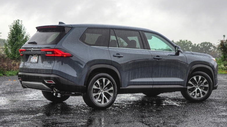 Grand Highlander profile