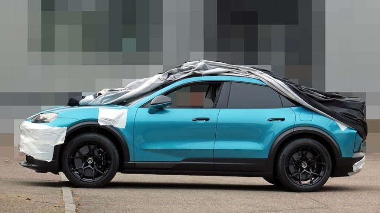 Spy shot of Porsche Cayenne Turbo GT Coupe Electric