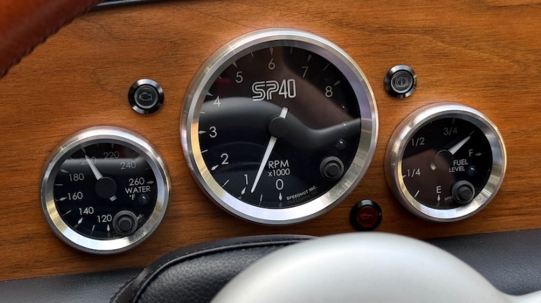 SP40 Restomod Roadster gauge cluster with water temp